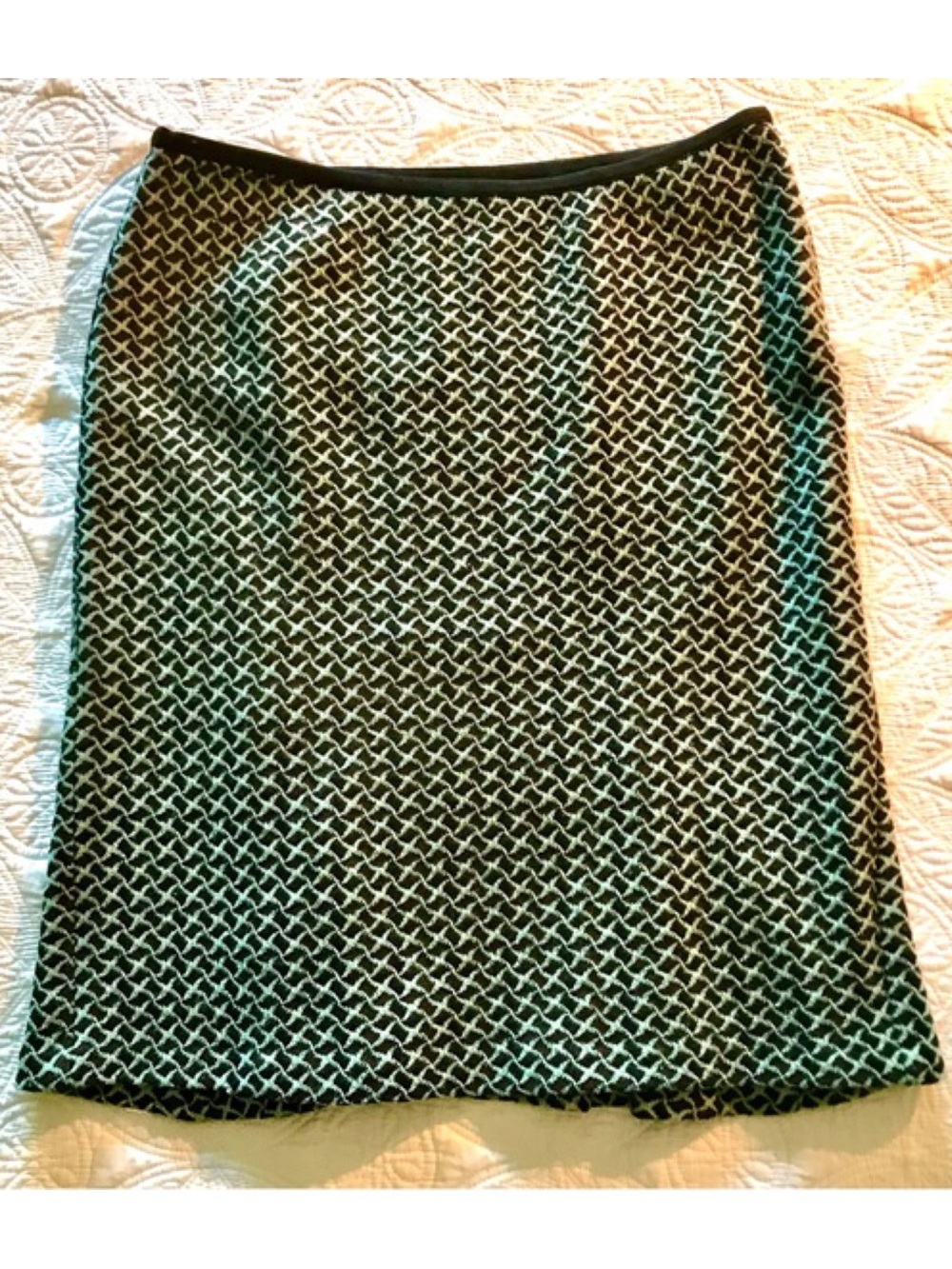 Diane von Furstenberg Wool Blend Knit Fishtail Pencil Skirt Size 6 EUC Retro